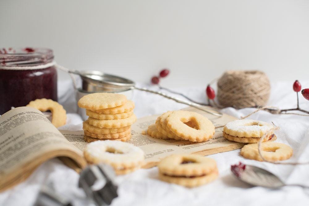 Linzer cookies with Truffle jam